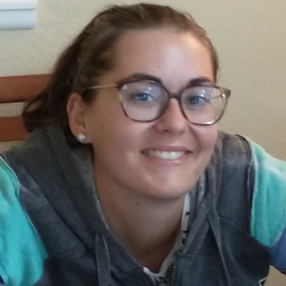 Meet your Posher, Rebecca - Picture 2 of 2